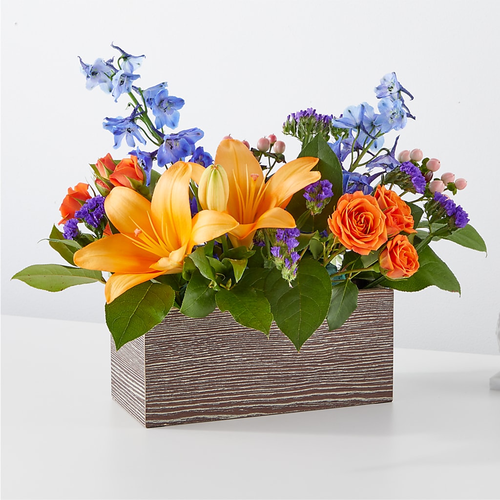 Radiant Citrus Box Bouquet – GORDILLO'S FLOWERS AND GIFTS LLC, Mishawaka IN
