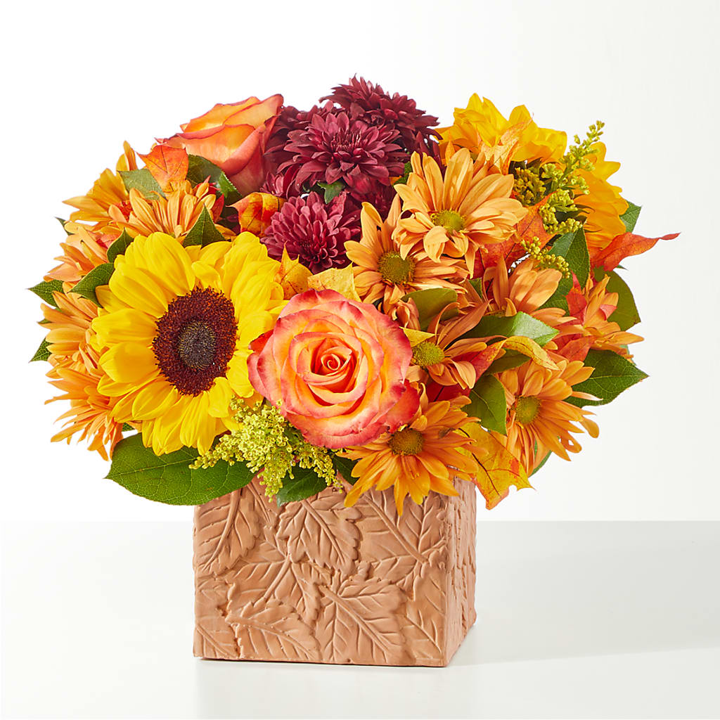 The Outdoors Bouquet – GORDILLO'S FLOWERS AND GIFTS LLC, Mishawaka IN