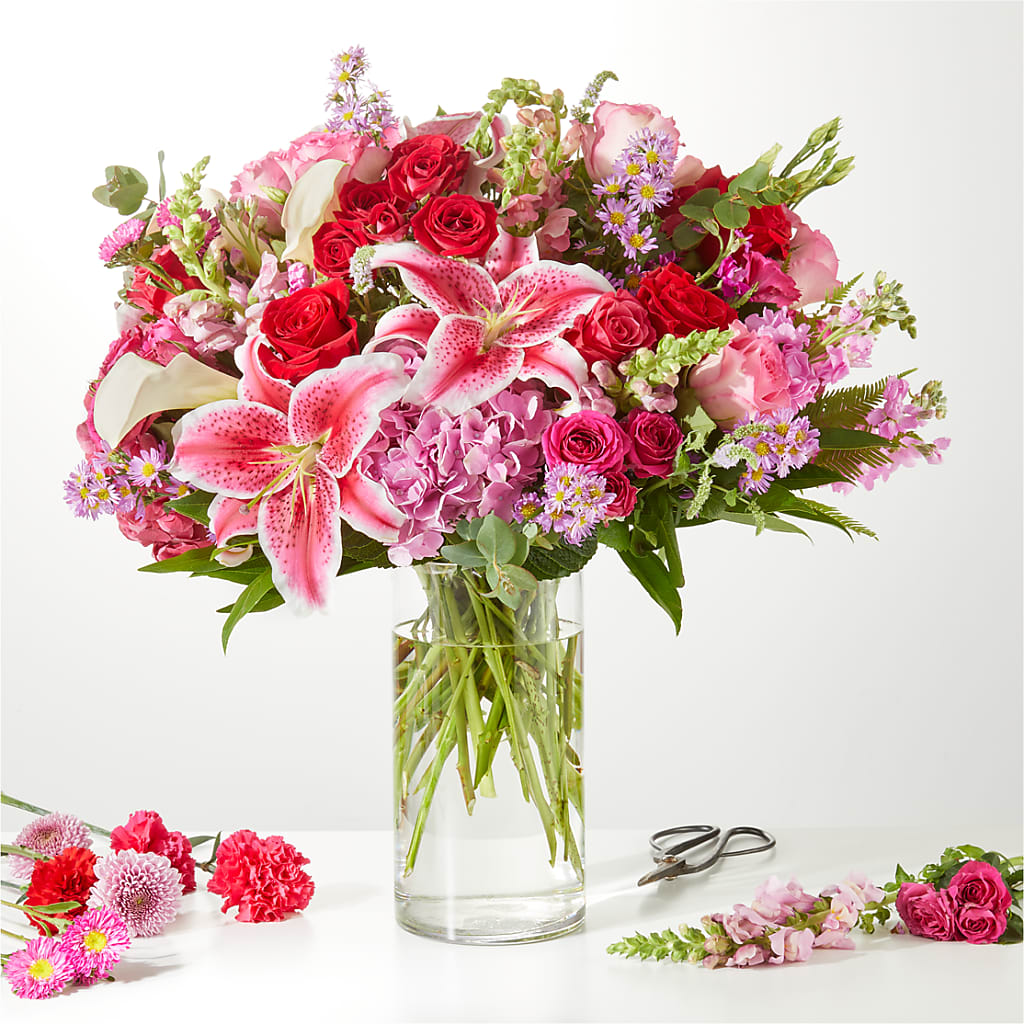 Swooning Over You - A Luxury Florist Original – GORDILLO'S FLOWERS AND GIFTS LLC, Mishawaka IN