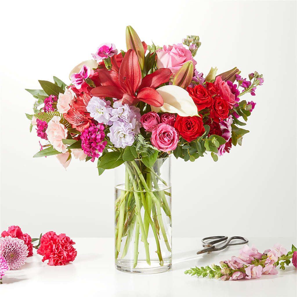 Swooning Over You - A Luxury Florist Original – GORDILLO'S FLOWERS AND GIFTS LLC, Mishawaka IN