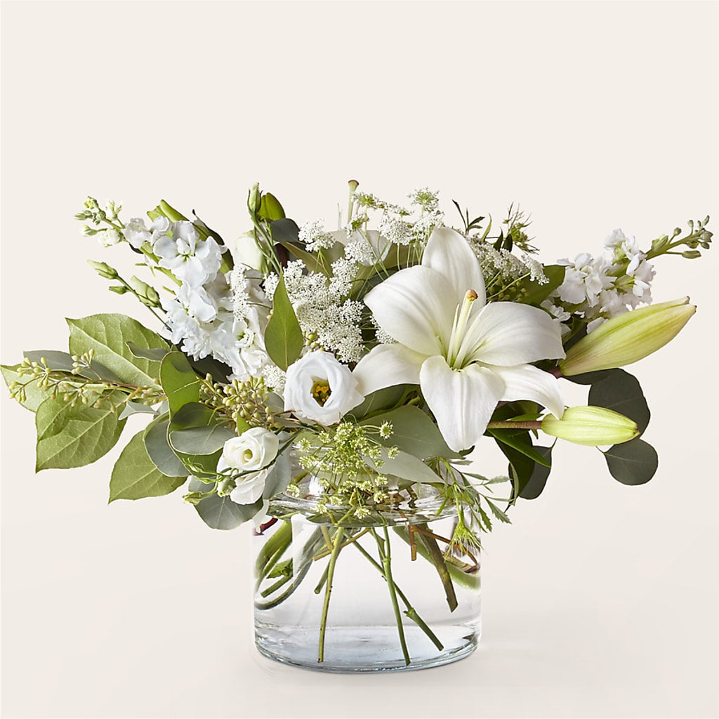 Alluring Elegance Bouquet – GORDILLO'S FLOWERS AND GIFTS LLC, Mishawaka IN
