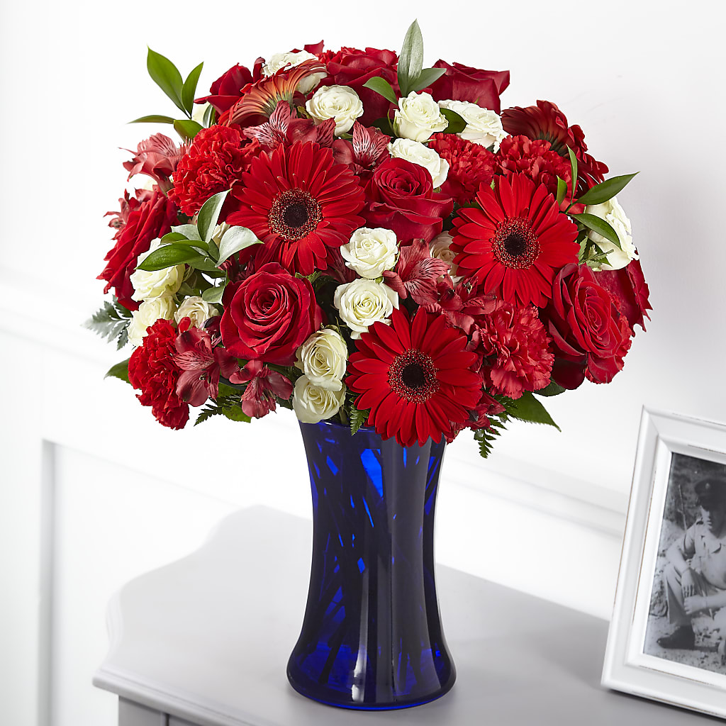 Hearts Embrace Bouquet – GORDILLO'S FLOWERS AND GIFTS LLC, Mishawaka IN