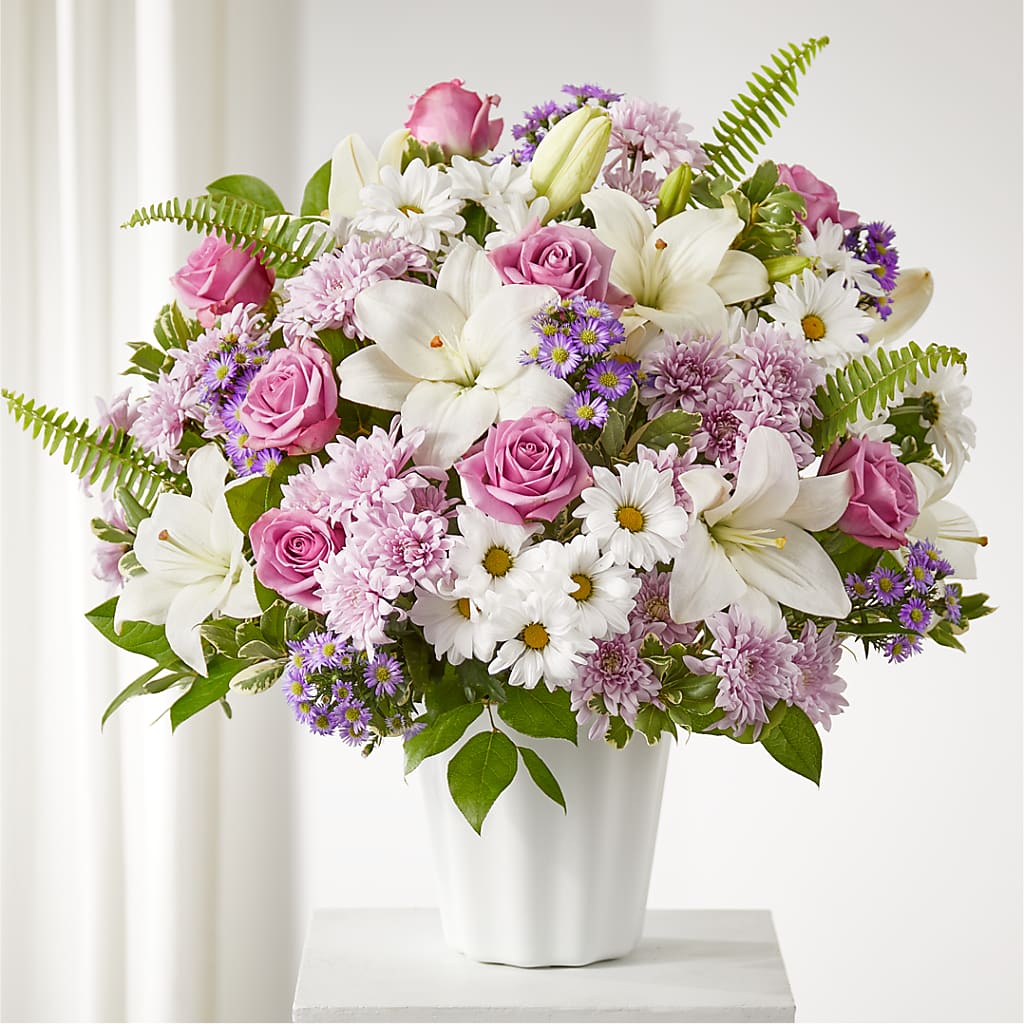 Warmest Thoughts Tabletop Basket – GORDILLO'S FLOWERS AND GIFTS LLC, Mishawaka IN