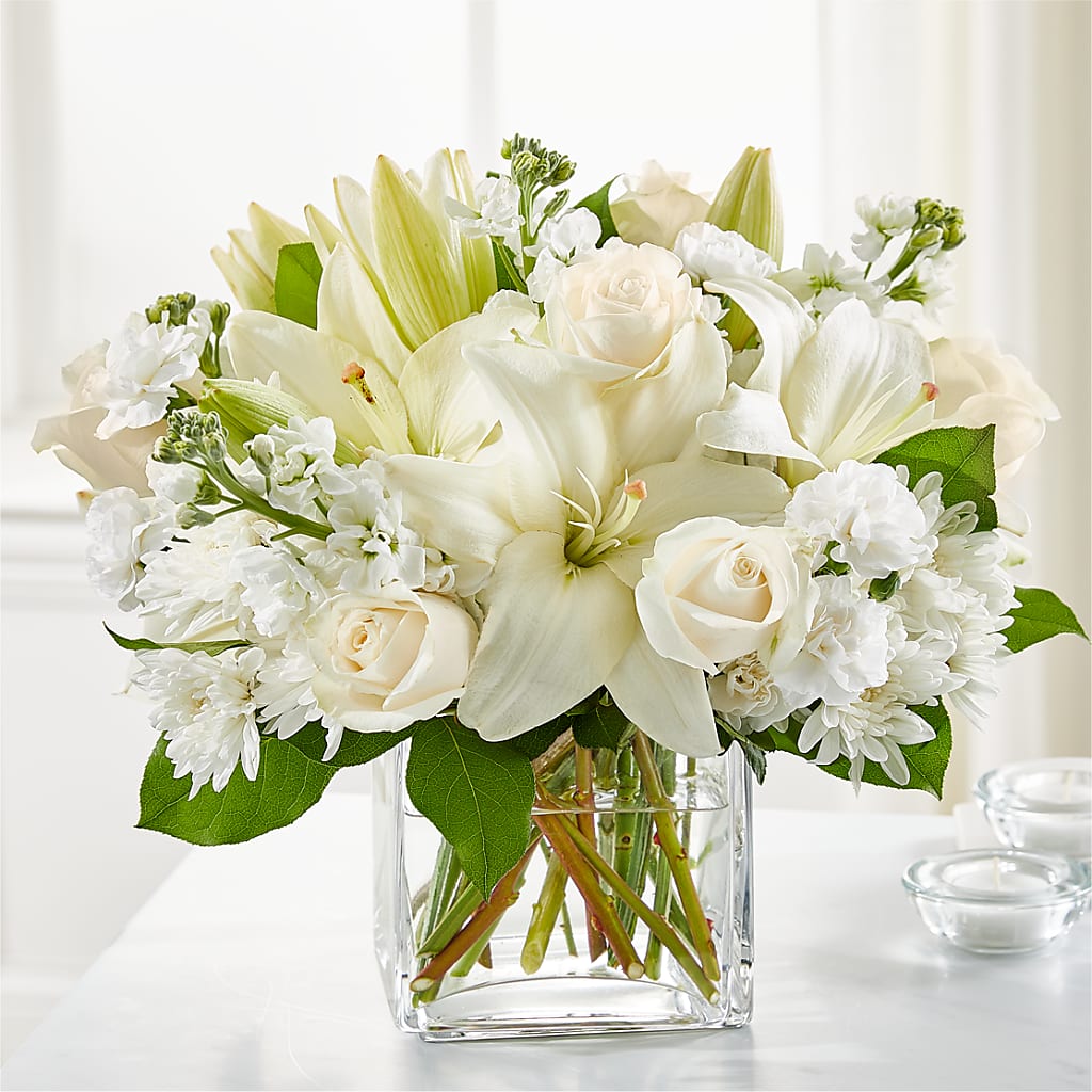 Gentle Breeze Bouquet – GORDILLO'S FLOWERS AND GIFTS LLC, Mishawaka IN