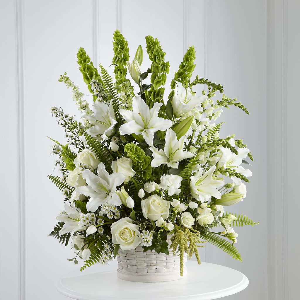 In Our Thoughts Arrangement – GORDILLO'S FLOWERS AND GIFTS LLC, Mishawaka IN