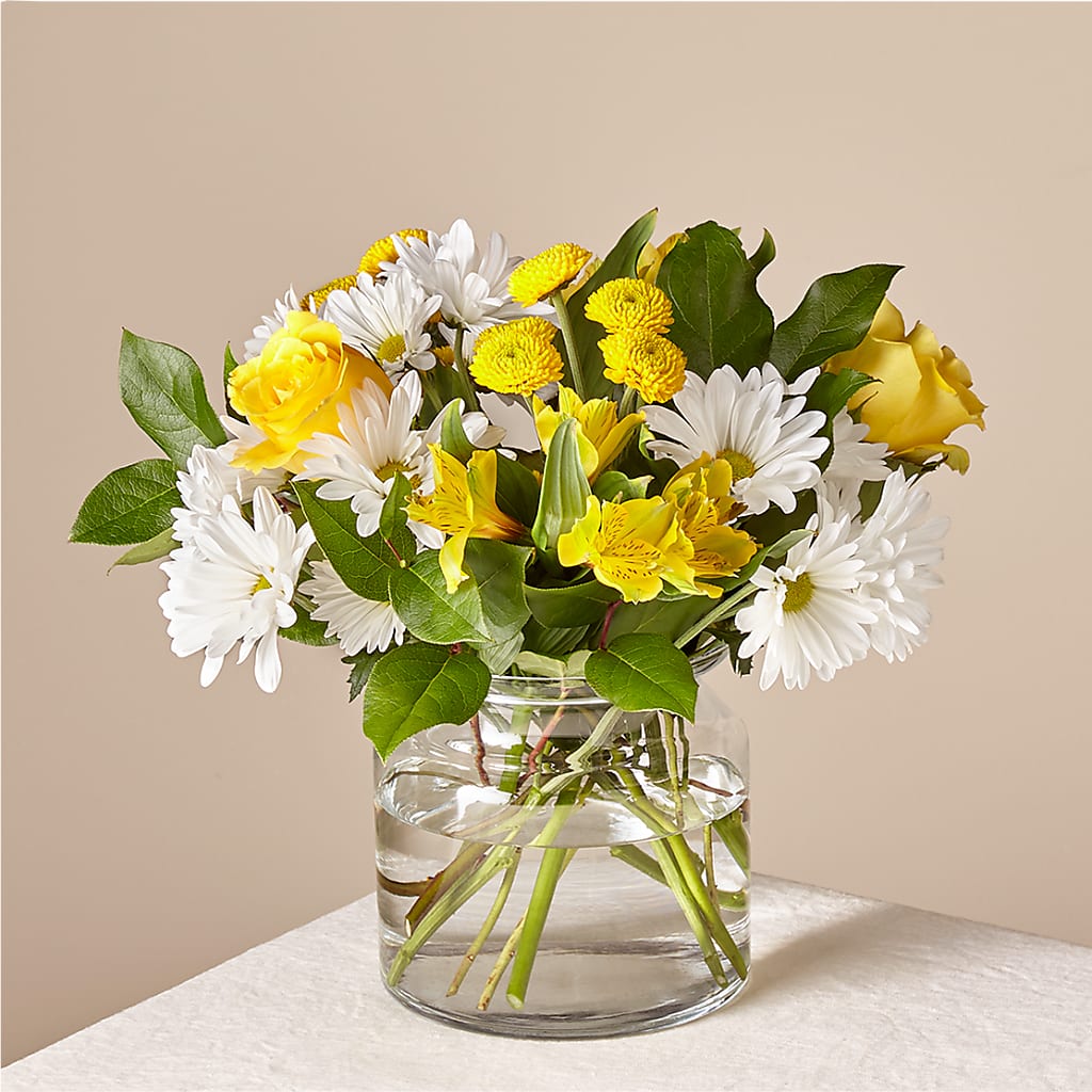 Sunny Sentiments Bouquet – GORDILLO'S FLOWERS AND GIFTS LLC, Mishawaka IN