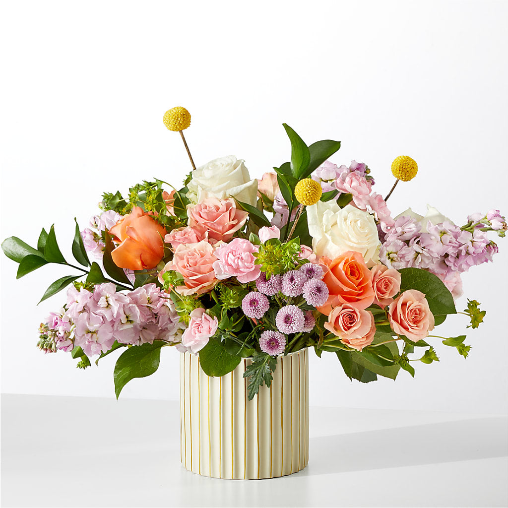 French Market Bouquet with Ivory Vase – GORDILLO'S FLOWERS AND GIFTS LLC, Mishawaka IN