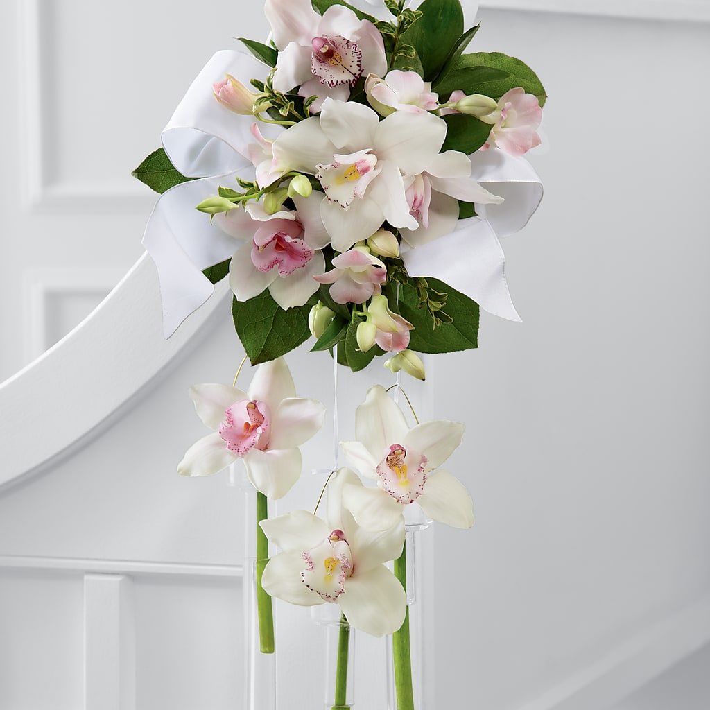 Perfect Entrance Pew Arrangement – GORDILLO'S FLOWERS AND GIFTS LLC, Mishawaka IN