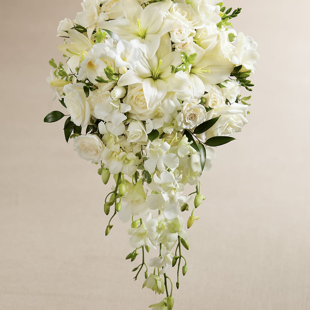 White Wonders Bouquet – GORDILLO'S FLOWERS AND GIFTS LLC, Mishawaka IN