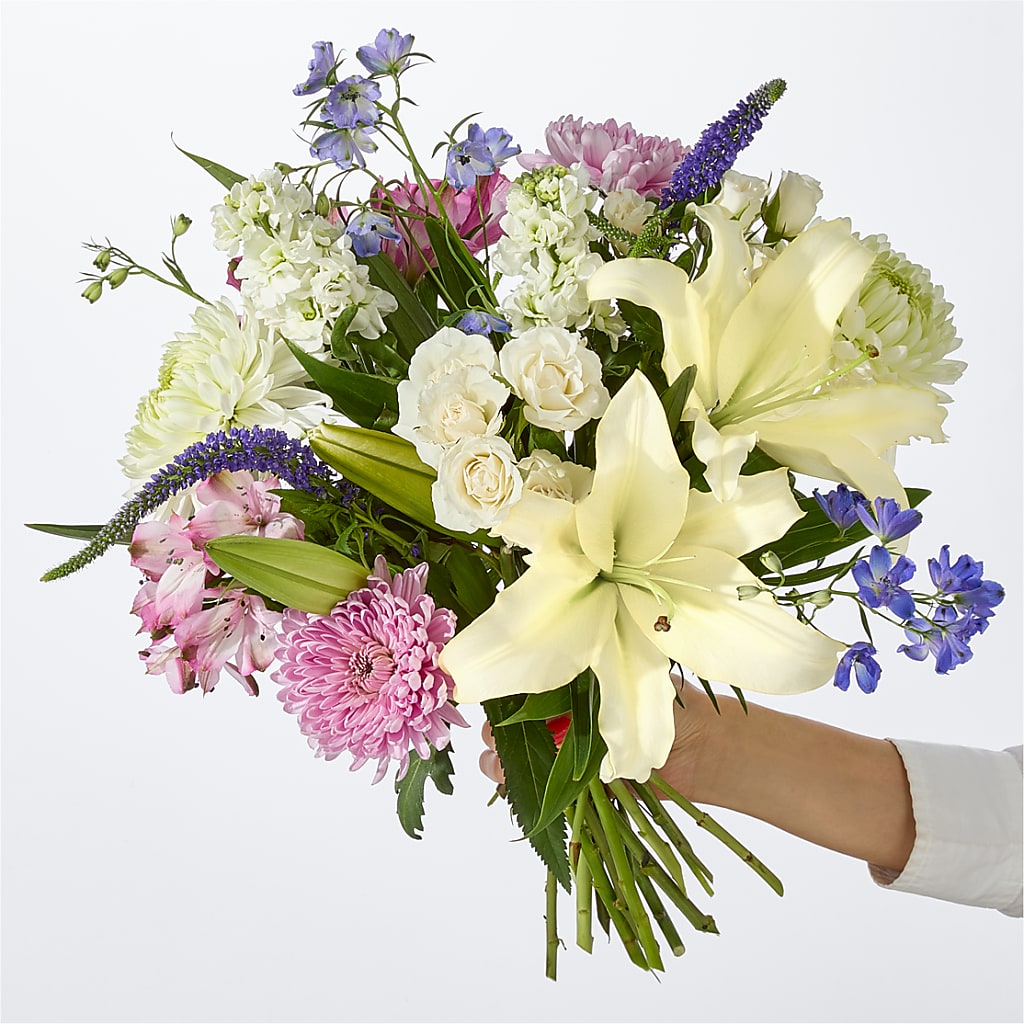 Winter Celebration Bouquet – GORDILLO'S FLOWERS AND GIFTS LLC, Mishawaka IN
