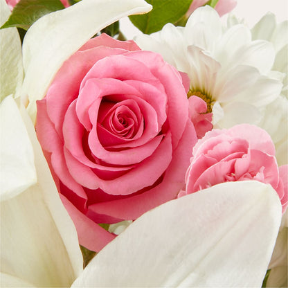 Whispers of Comfort Bouquet – GORDILLO'S FLOWERS AND GIFTS LLC, Mishawaka IN