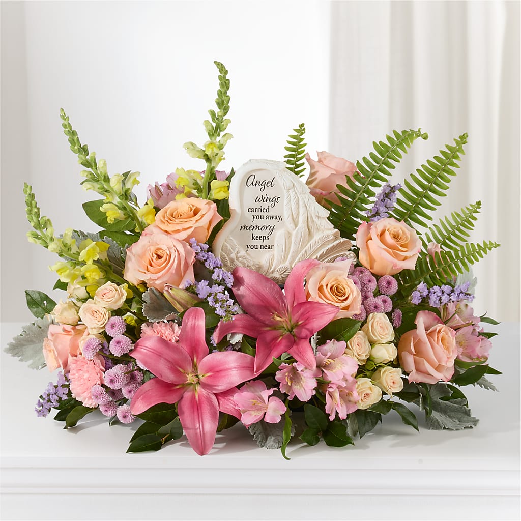 Gentle Light Arrangement – GORDILLO'S FLOWERS AND GIFTS LLC, Mishawaka IN