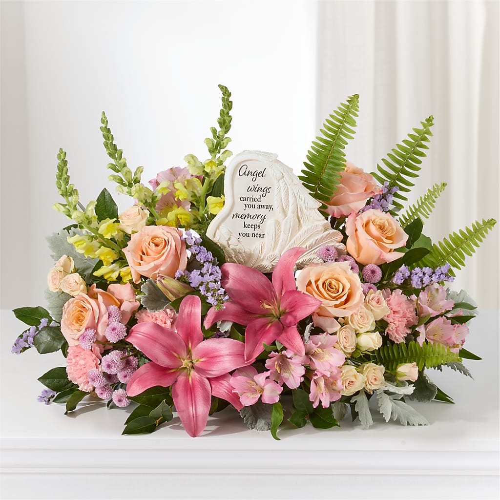 Gentle Light Arrangement – GORDILLO'S FLOWERS AND GIFTS LLC, Mishawaka IN