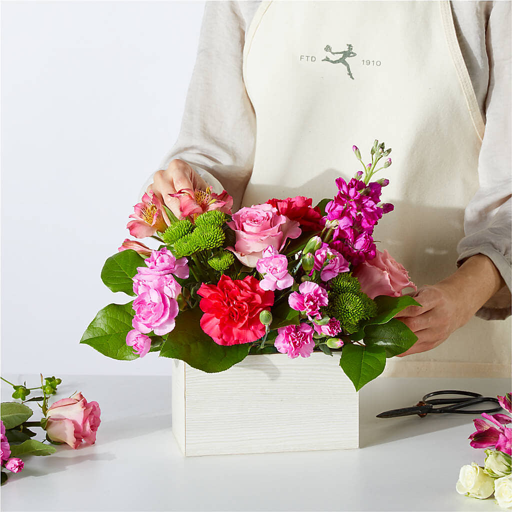 Sweetberry Box – A Florist Original – GORDILLO'S FLOWERS AND GIFTS LLC, Mishawaka IN