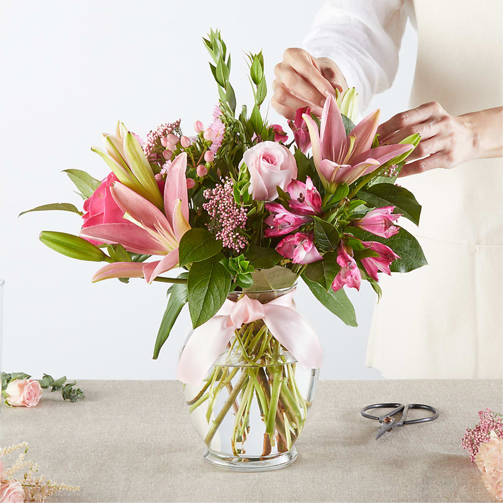 Pink Ribbon - A Florist Original – GORDILLO'S FLOWERS AND GIFTS LLC, Mishawaka IN