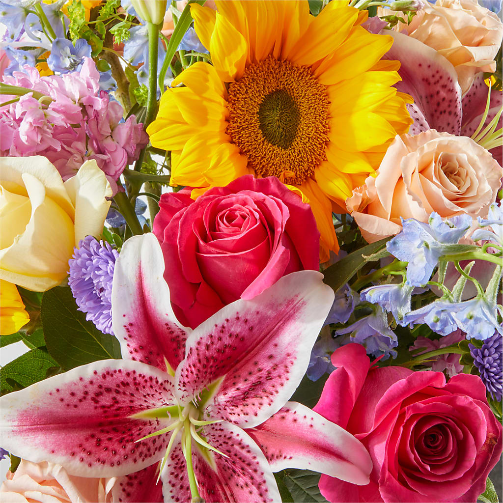 Dreamy Meadows Bouquet – GORDILLO'S FLOWERS AND GIFTS LLC, Mishawaka IN