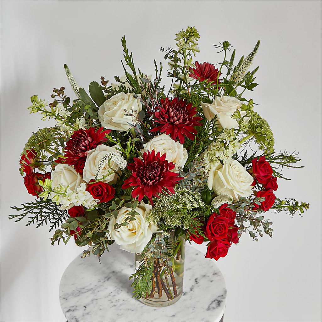 Favorite Traditions Bouquet – GORDILLO'S FLOWERS AND GIFTS LLC, Mishawaka IN