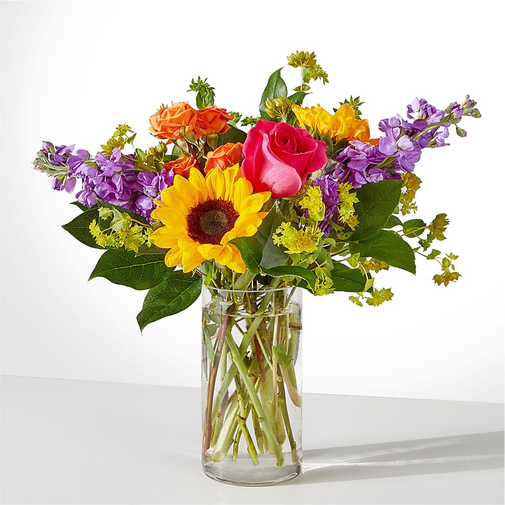 Vibrant Greetings Bouquet – GORDILLO'S FLOWERS AND GIFTS LLC, Mishawaka IN